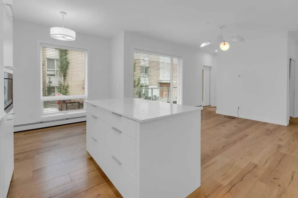 3125 39 Street NW Calgary AB T3B6H5