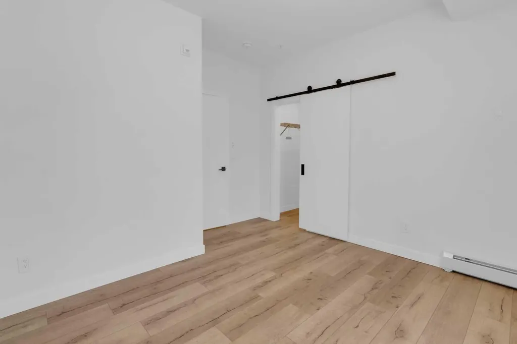 3125 39 Street NW Calgary AB T3B6H5