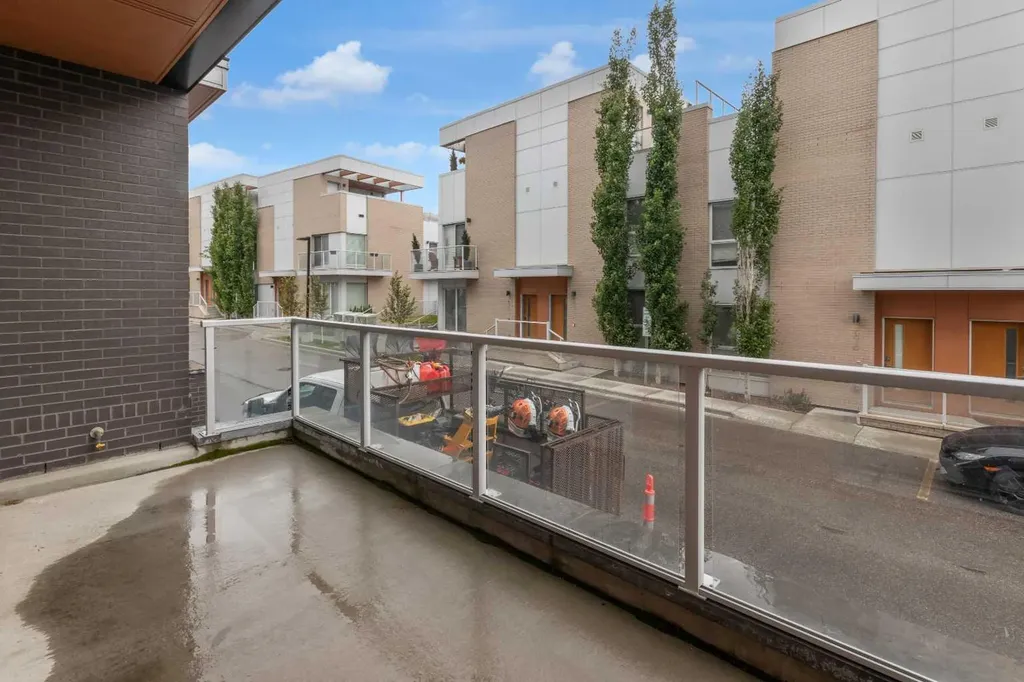 3125 39 Street NW Calgary AB T3B6H5