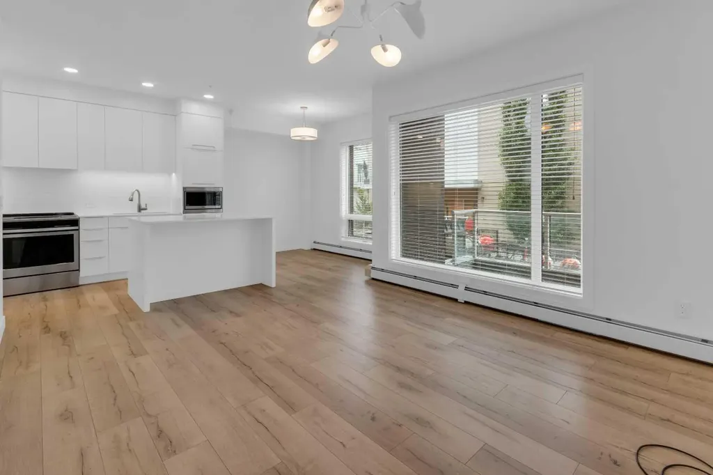 3125 39 Street NW Calgary AB T3B6H5