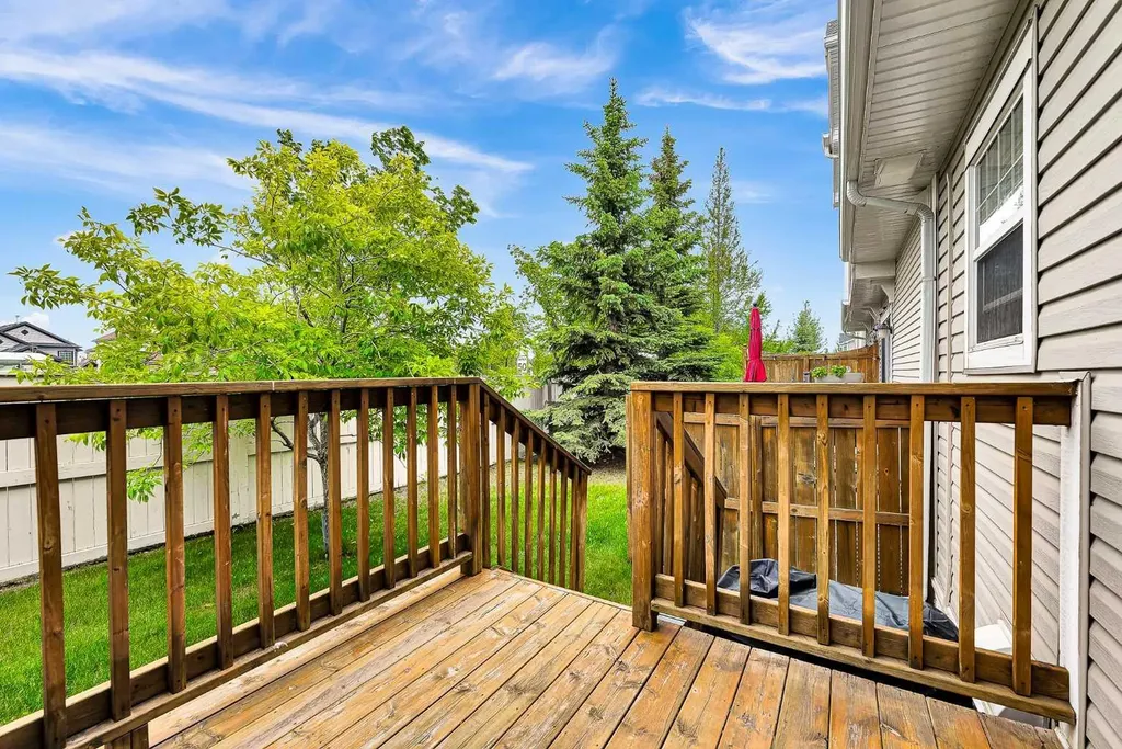 169 Country Village Manor NE Calgary AB T3K 0L6