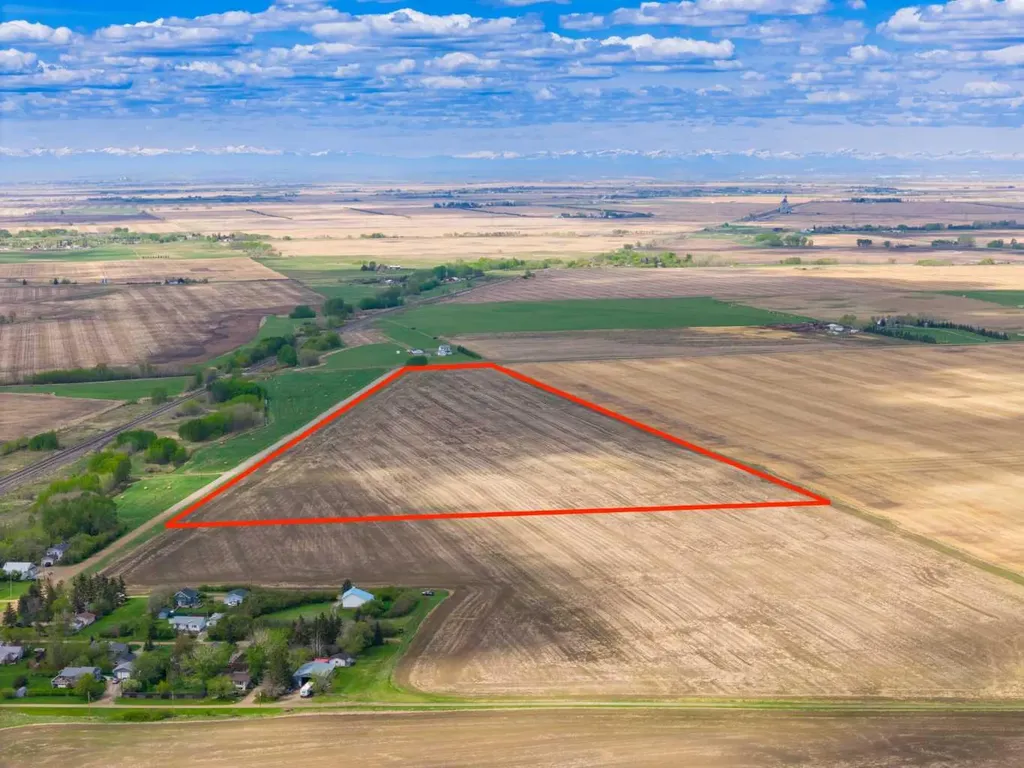 Nw; 14; 22; 27; W4m Rural Rocky View County AB T1X 2B6