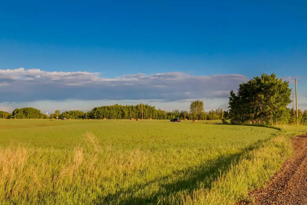 Nw; 14; 22; 27; W4m Rural Rocky View County AB T1X 2B6
