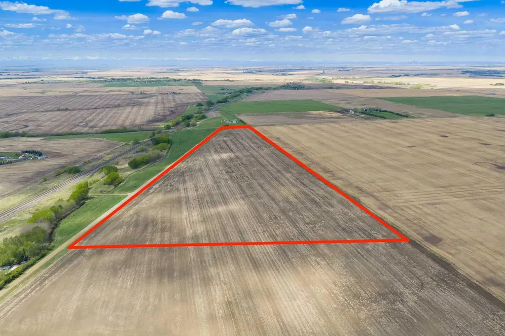 Nw; 14; 22; 27; W4m Rural Rocky View County AB T1X 2B6