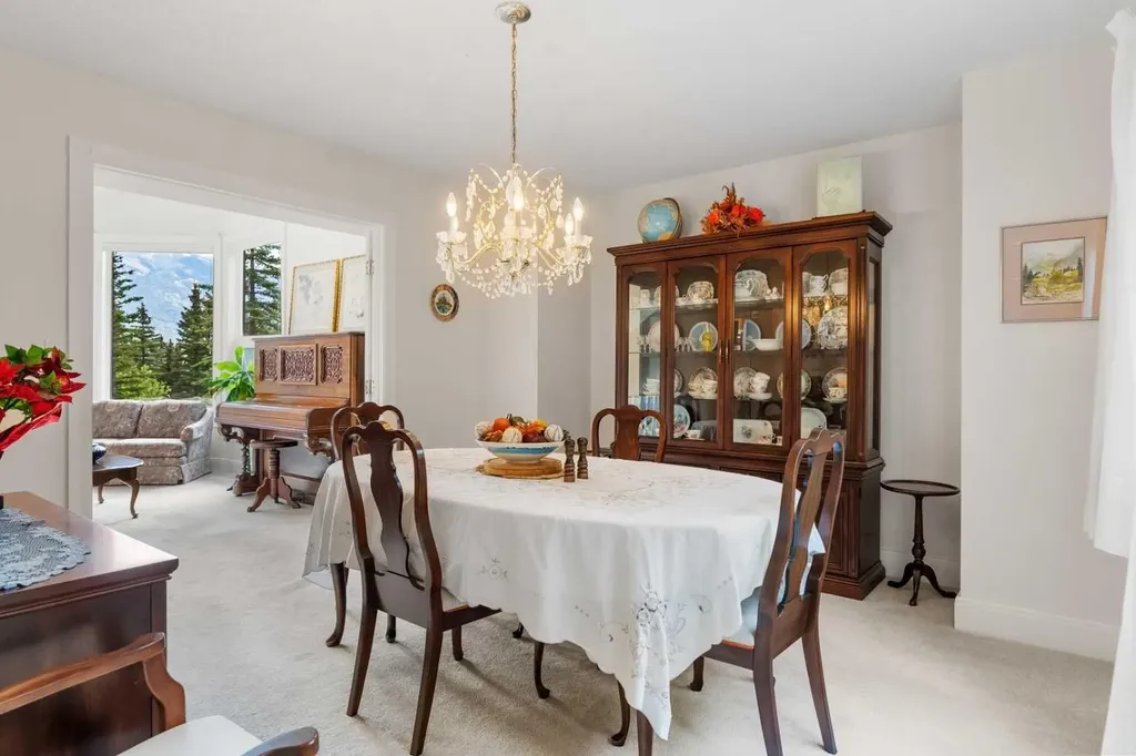 1072 Evergreen Canmore AB T1W2P9