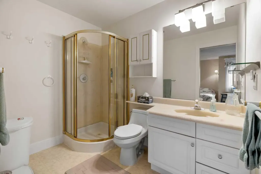 1072 Evergreen Canmore AB T1W2S6