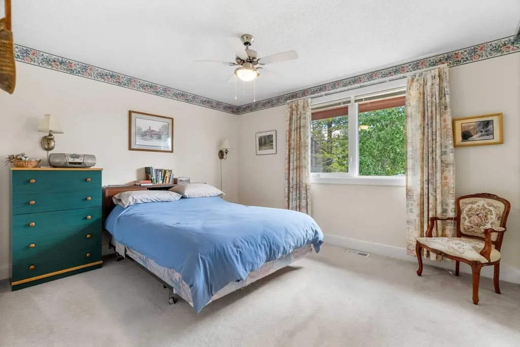 1072 Evergreen Canmore AB T1W2S6