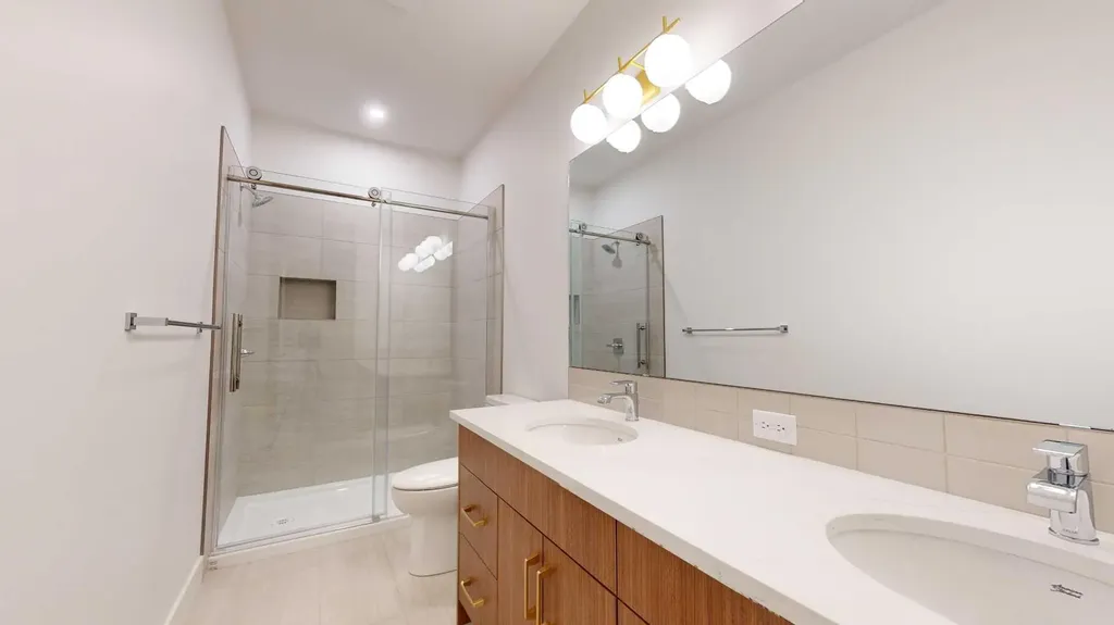 929 9 Street S Lethbridge AB T1J 2M1