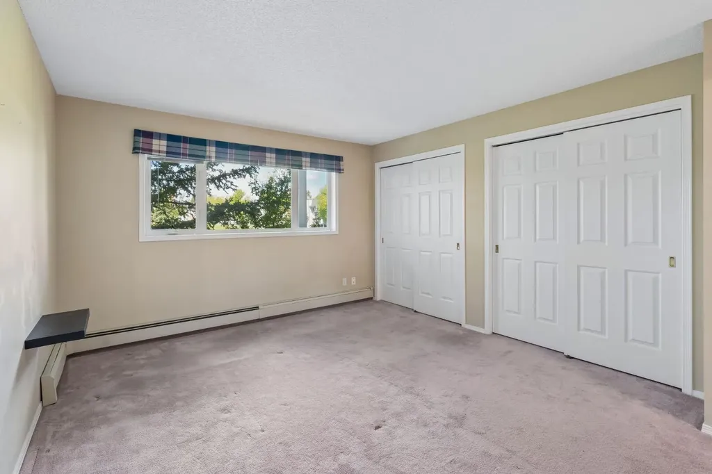 3208 Hawksbrow Point NW Calgary AB T3G 4C9