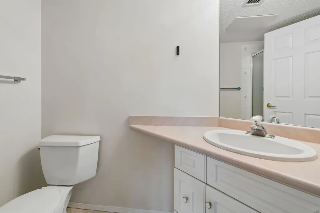 3208 Hawksbrow Point NW Calgary AB T3G 4C9