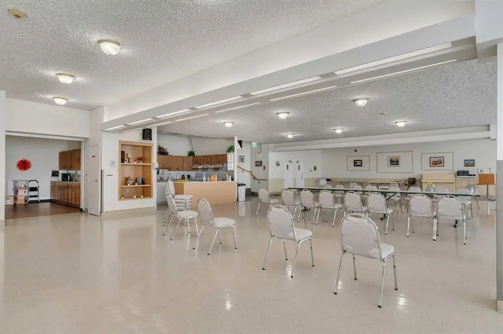 3208 Hawksbrow Point NW Calgary AB T3G 4C9