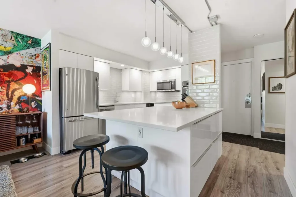 345 4 Avenue NE Calgary AB T2E 0J4