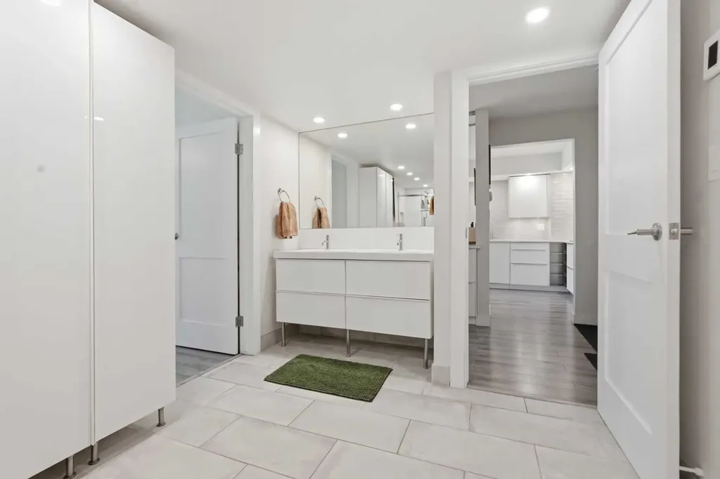 345 4 Avenue NE Calgary AB T2E 0J4