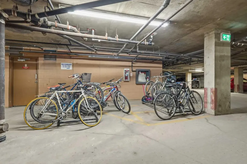 345 4 Avenue NE Calgary AB T2E 0J4