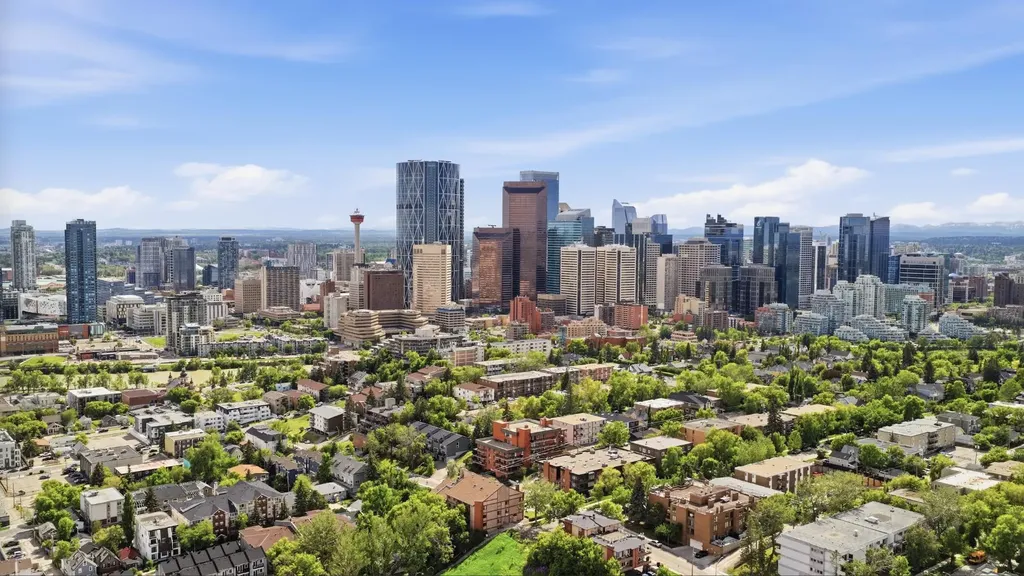 345 4 Avenue NE Calgary AB T2E 0J4