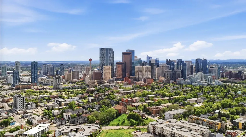 345 4 Avenue NE Calgary AB T2E 0J4
