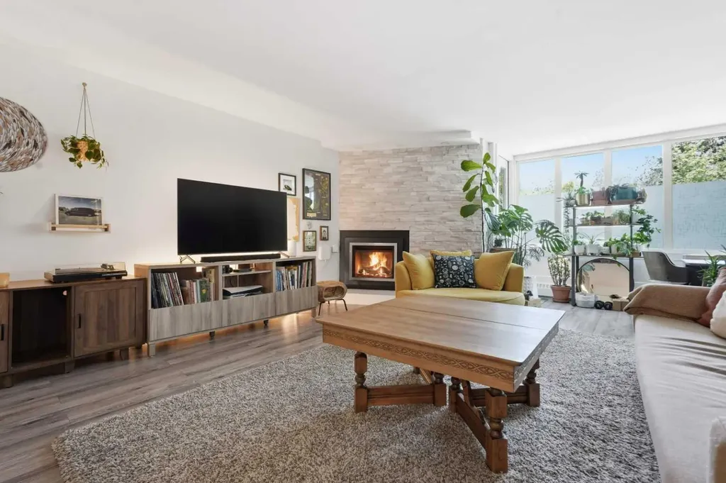 345 4 Avenue NE Calgary AB T2E 0J4