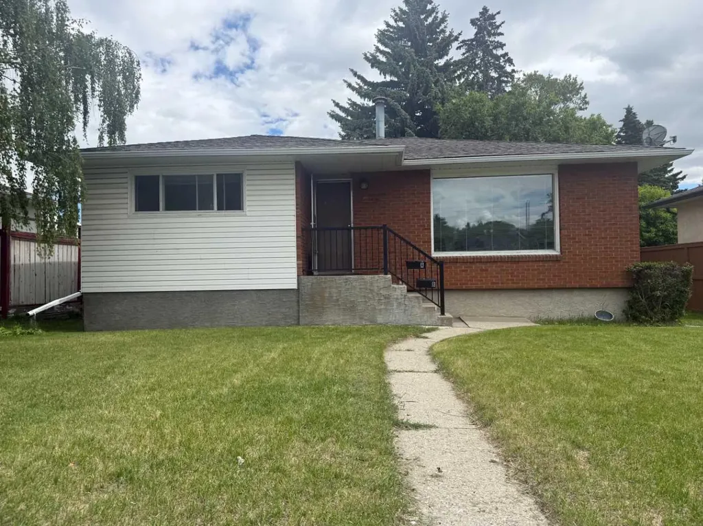 2848 24 Street NW Calgary AB T2M 3Z3