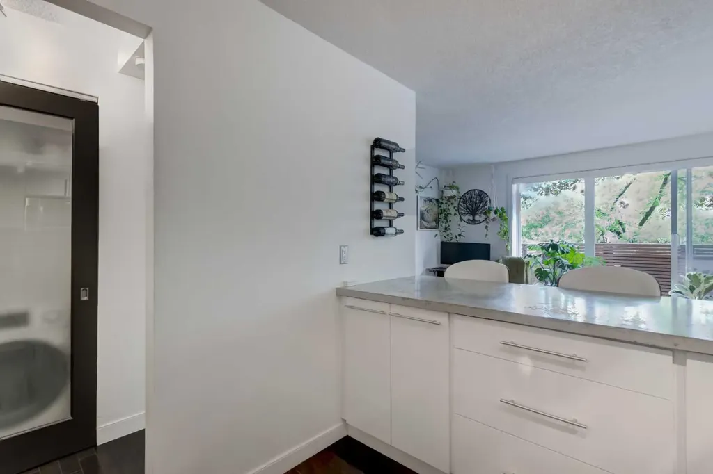 1904 10 Street SW Calgary AB T2T 3G1