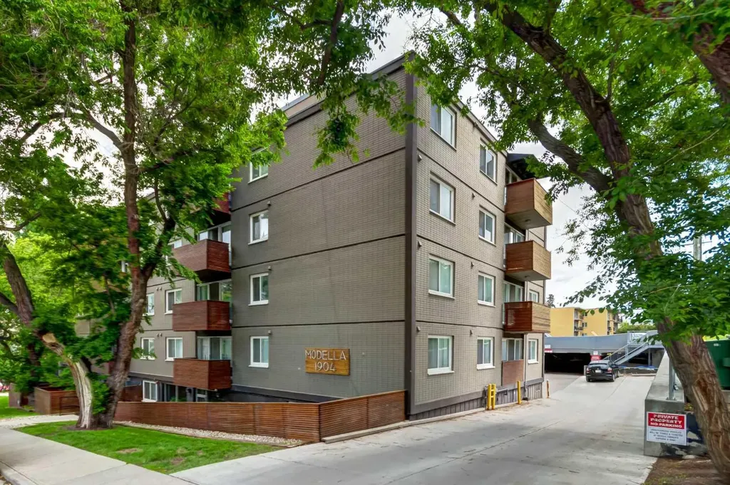 1904 10 Street SW Calgary AB T2T 3G1