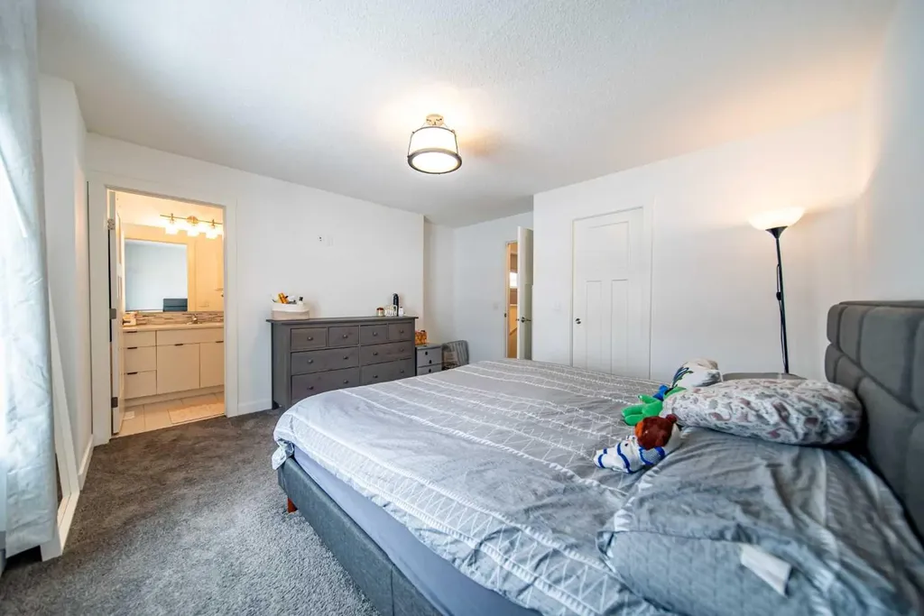 193 Union Avenue SE Calgary AB T3M 3E8