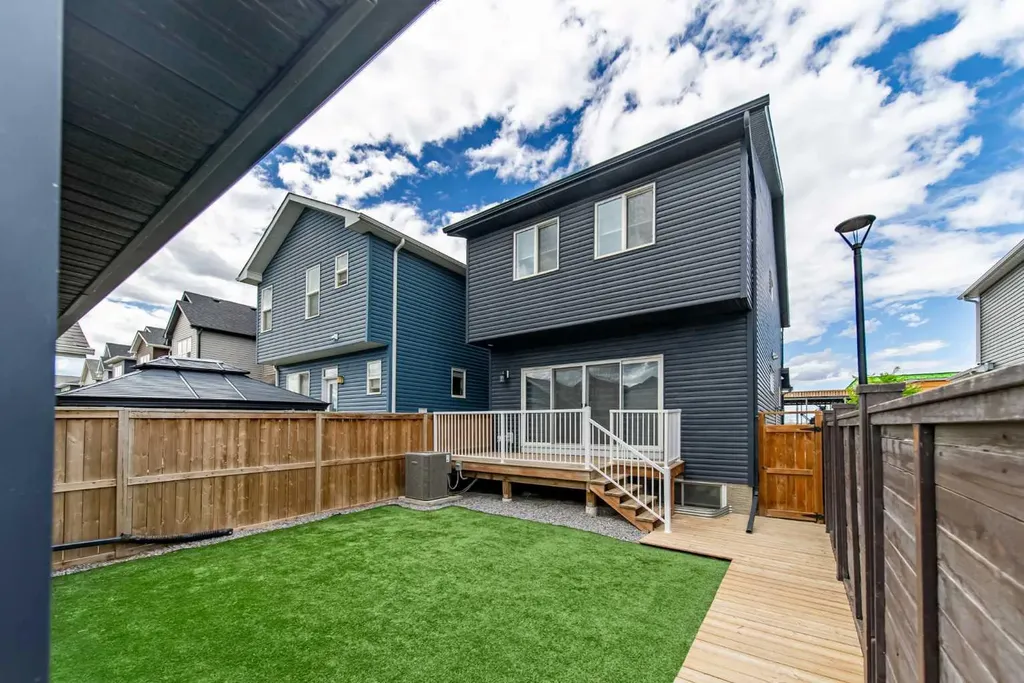 193 Union Avenue SE Calgary AB T3M 3E8