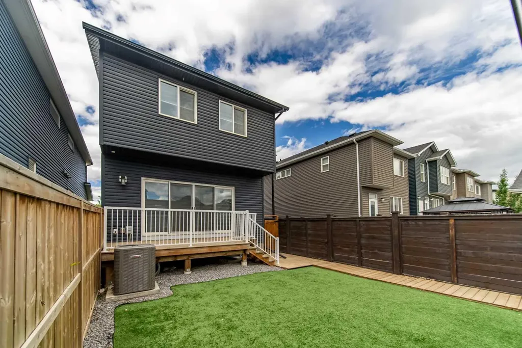193 Union Avenue SE Calgary AB T3M 3E8