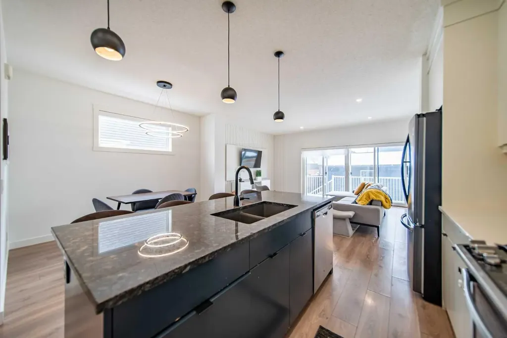 193 Union Avenue SE Calgary AB T3M 3E8