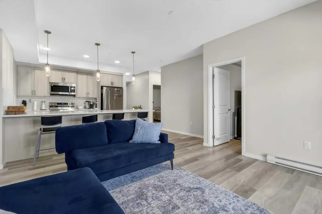 33 Carringham Gate NW Calgary AB T3P 2H6