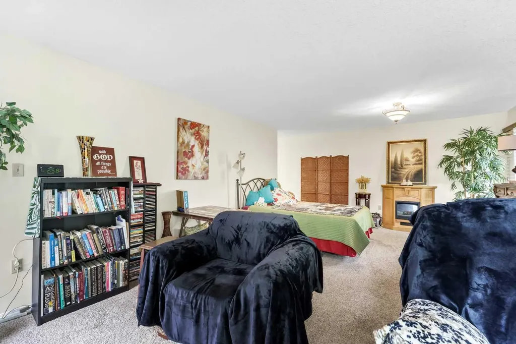 409 4 Street NW Medicine Hat AB T1A 6M9