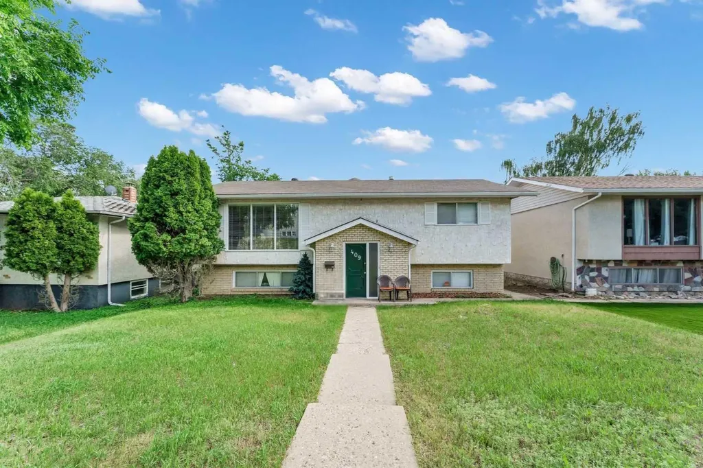 409 4 Street NW Medicine Hat AB T1A 6M9