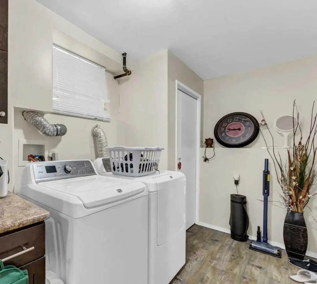 409 4 Street NW Medicine Hat AB T1A 6M9