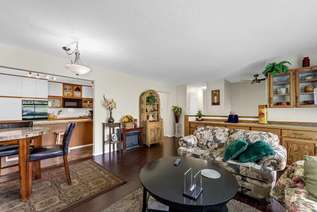 409 4 Street NW Medicine Hat AB T1A 6M9