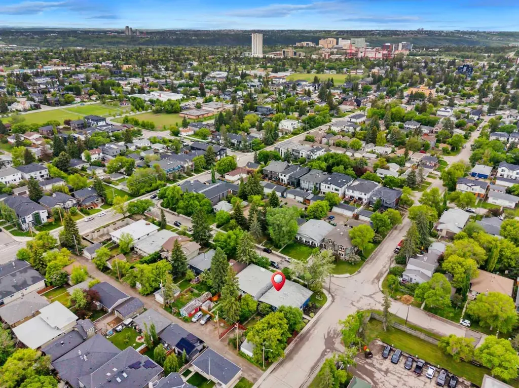 2530 16a Street NW Calgary AB T2M 3R4