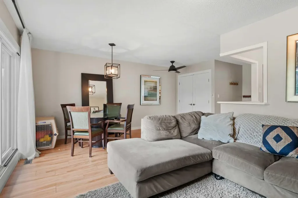 2530 16a Street NW Calgary AB T2M 3R4