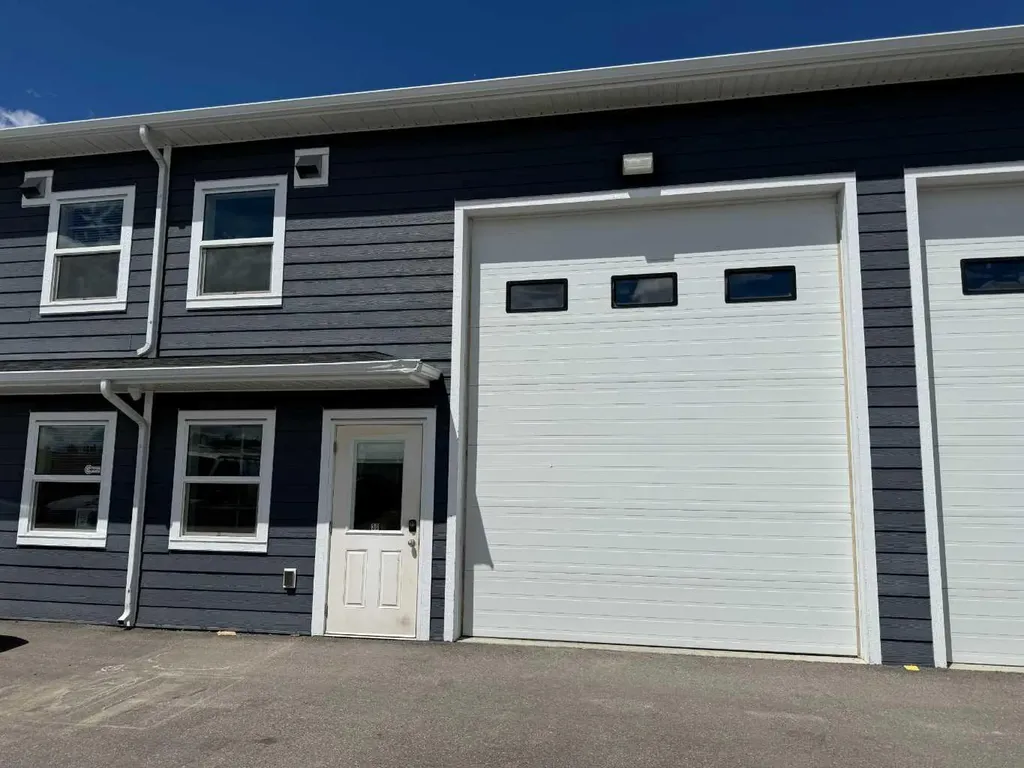 3740 30 Street N Lethbridge AB T1H 6Z4