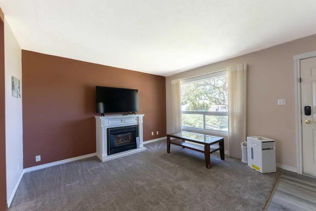 2206 5a Avenue N Lethbridge AB T1H 0R5
