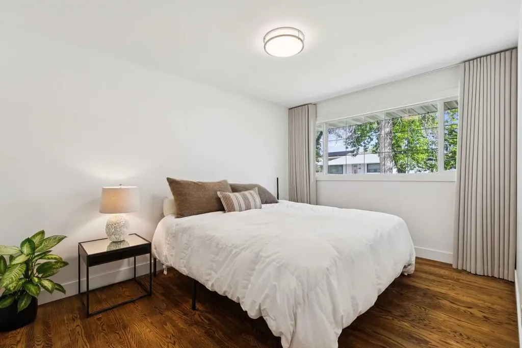 3607 Kilkenny Road SW Calgary AB T3E 4R7