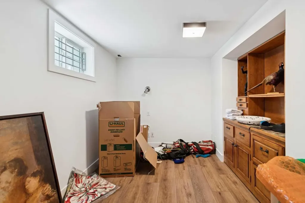 3607 Kilkenny Road SW Calgary AB T3E 4R7