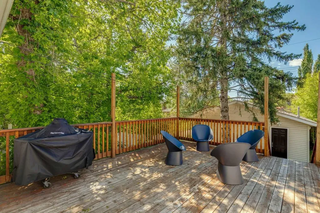 3607 Kilkenny Road SW Calgary AB T3E 4R7