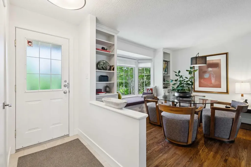 3607 Kilkenny Road SW Calgary AB T3E 4R7