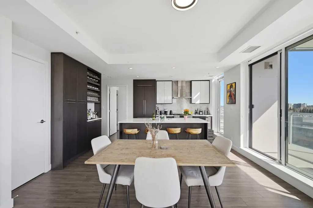 930 16 Avenue SW Calgary AB T2R 1C2