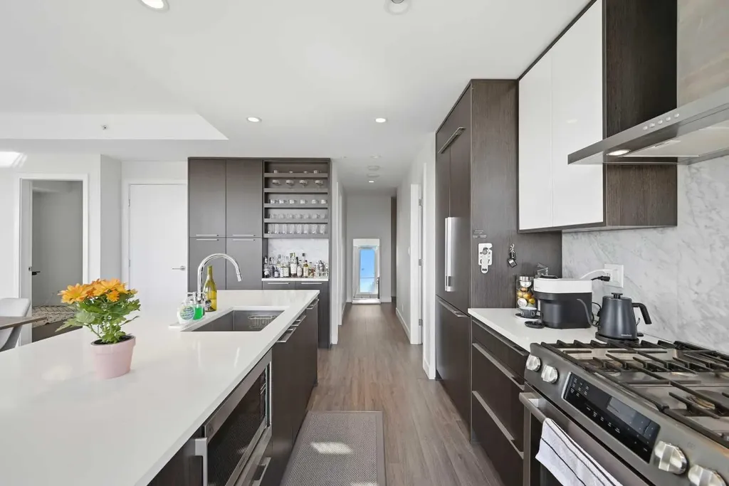 930 16 Avenue SW Calgary AB T2R 1C2