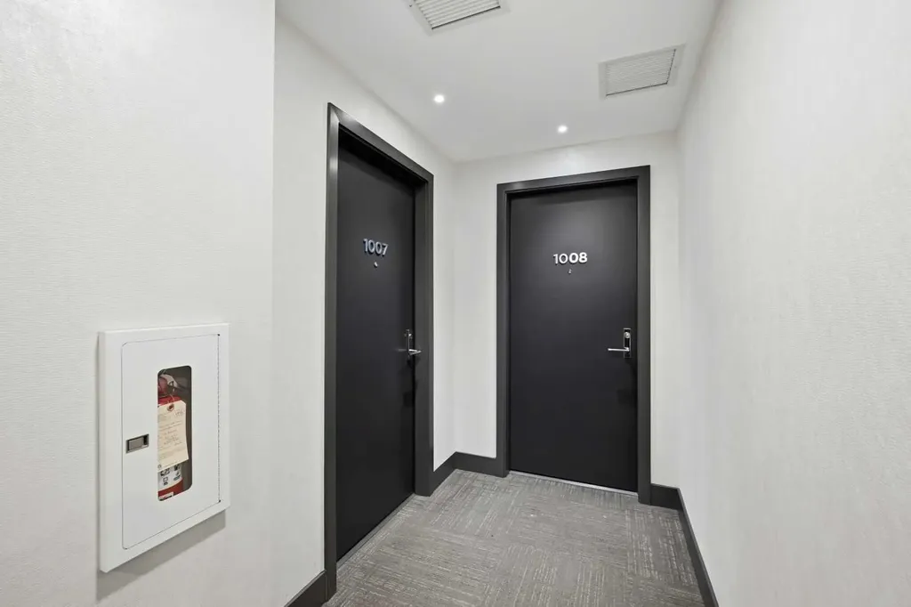 930 16 Avenue SW Calgary AB T2R 1C2