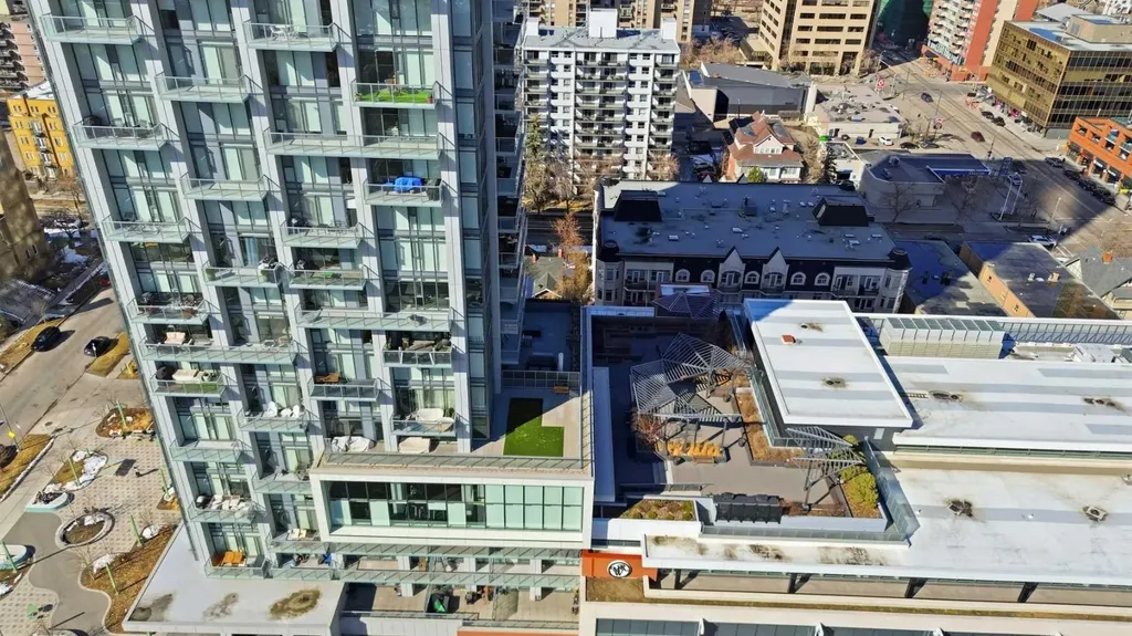 930 16 Avenue SW Calgary AB T2R 1C2