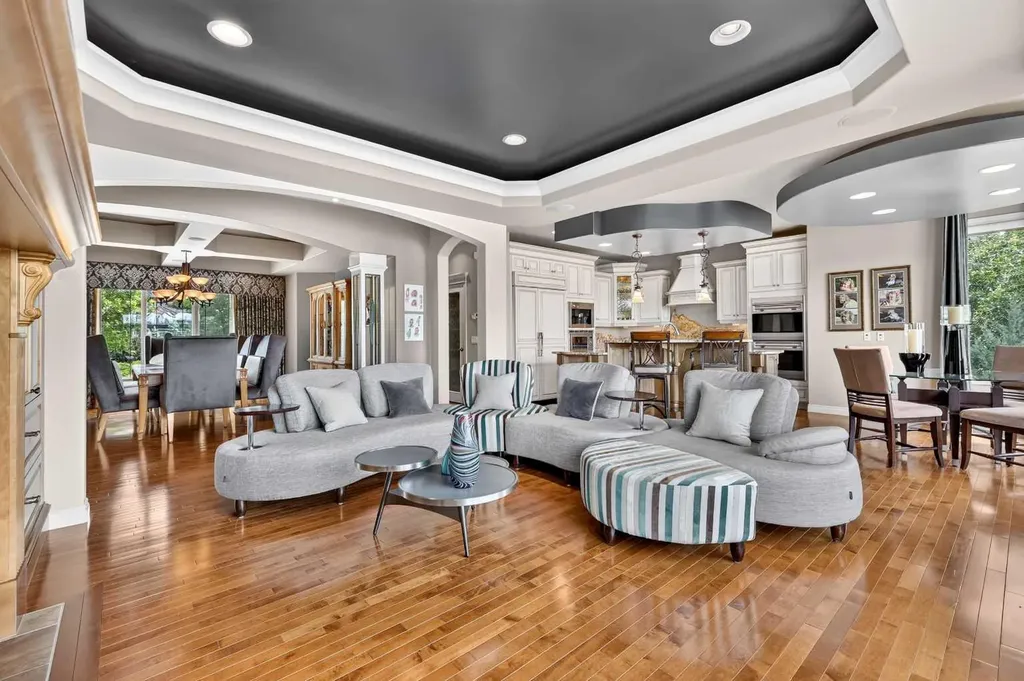 128 Heritage Lake Drive Heritage Pointe AB T1S 4H7