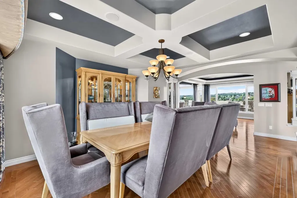 128 Heritage Lake Drive Heritage Pointe AB T1S 4H7
