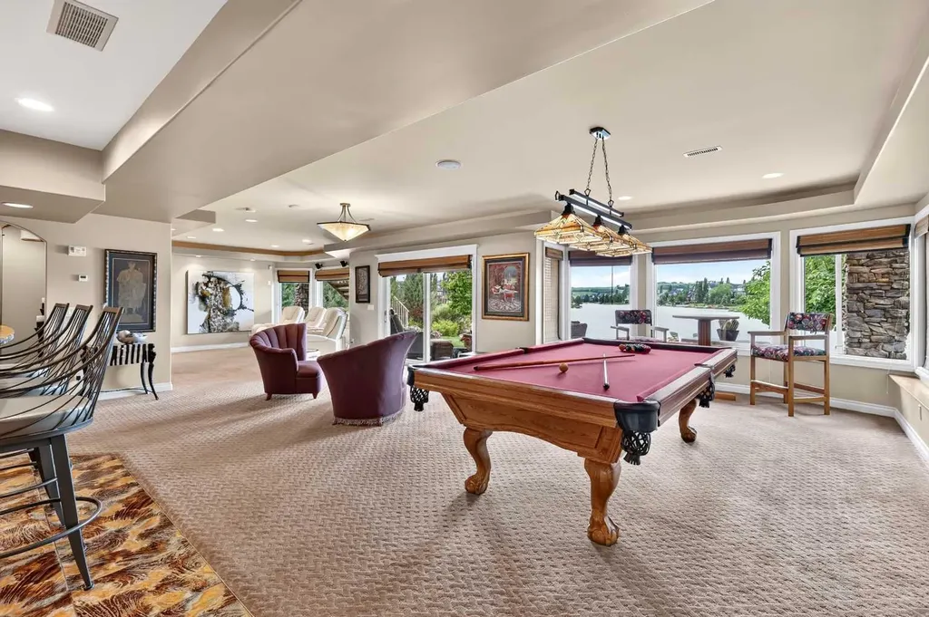 128 Heritage Lake Drive Heritage Pointe AB T1S 4H7
