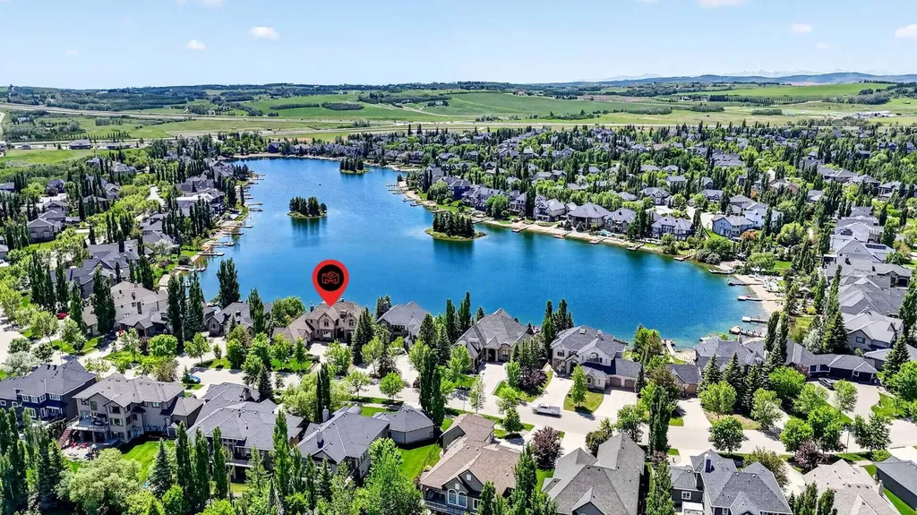 128 Heritage Lake Drive Heritage Pointe AB T1S 4H7