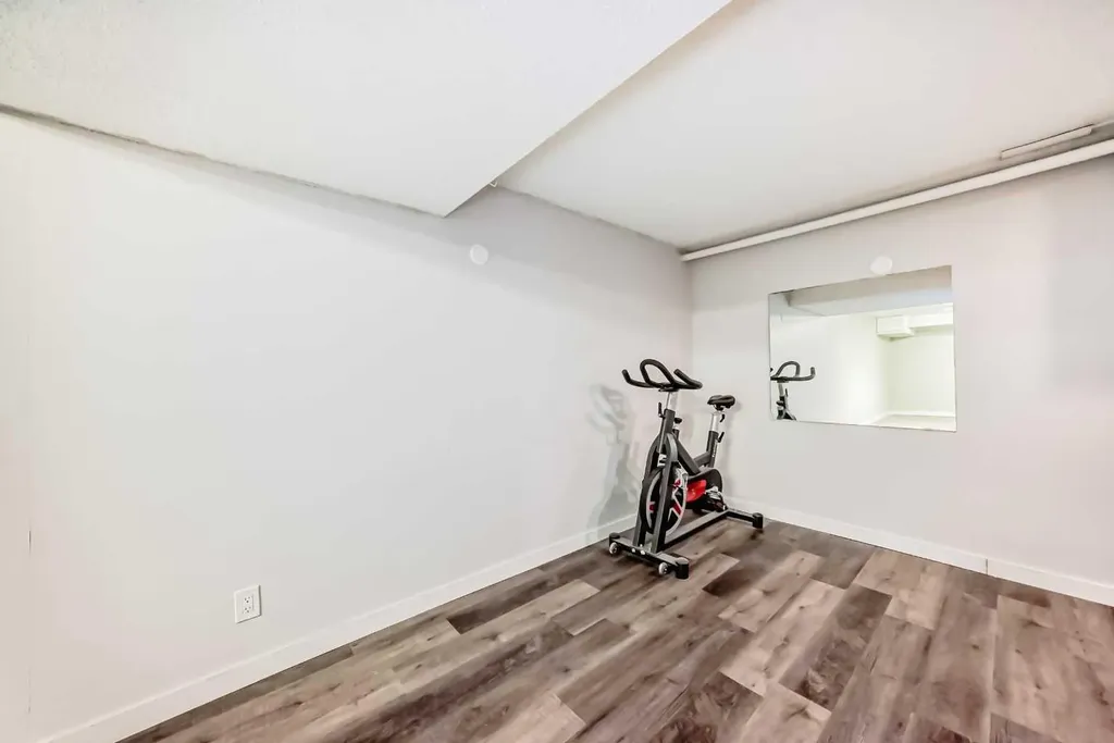 714 Willow Park Drive SE Calgary AB T2J 0L8